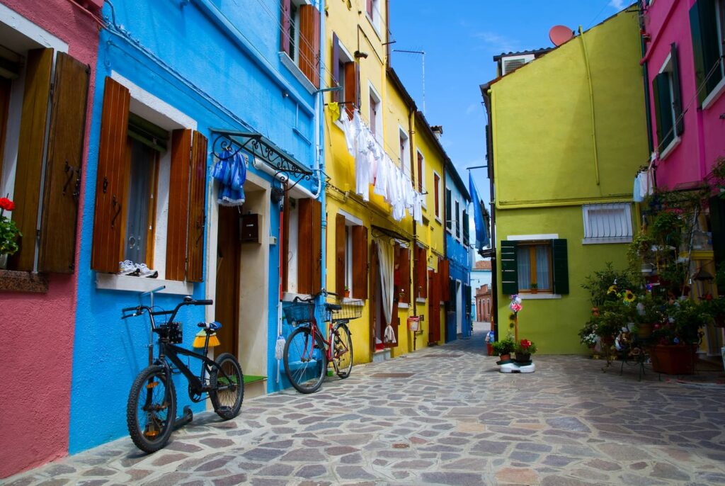 Caratteristiche casette colorate di Burano